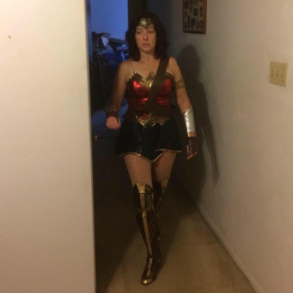 Meet your Posher, Monica - Picture 4 of 4